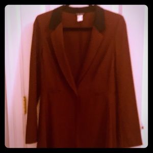 J Peterman one button burgandy with black collar